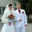 Свадебное фото возле Губкинского ЗАГСа